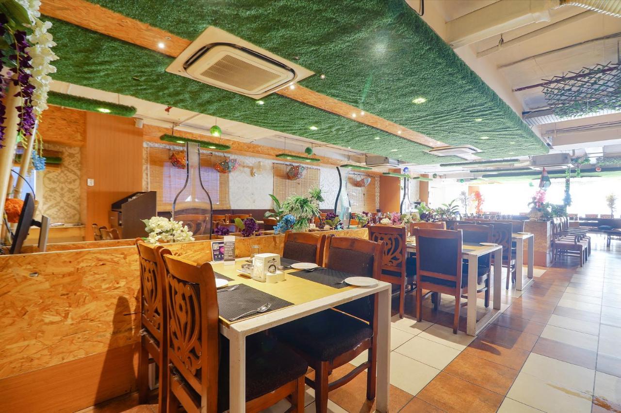 Fabhotel Aamantran & Banquet Halls - Nr Rtc X Roads Metro Station Haydarabad Dış mekan fotoğraf