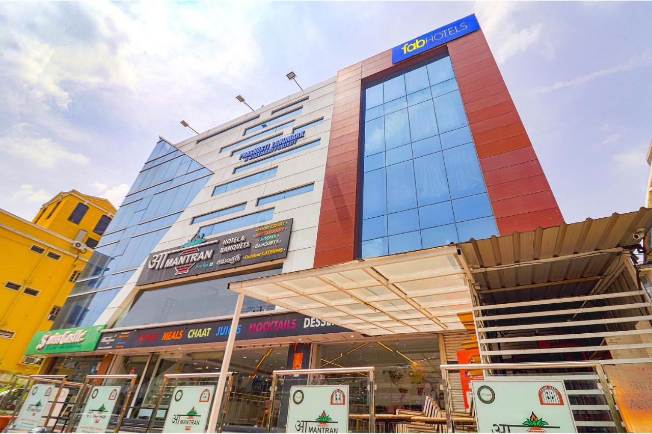Fabhotel Aamantran & Banquet Halls - Nr Rtc X Roads Metro Station Haydarabad Dış mekan fotoğraf