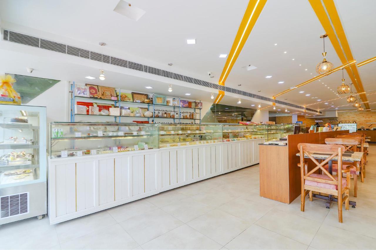 Fabhotel Aamantran & Banquet Halls - Nr Rtc X Roads Metro Station Haydarabad Dış mekan fotoğraf
